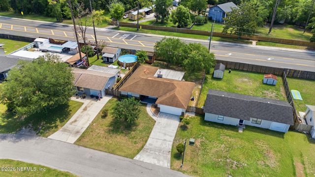 1820 SHANNON LAKE Drive, Middleburg, FL 32068