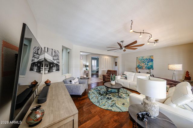 16021 W SILVER BREEZE Drive, Surprise, AZ 85374