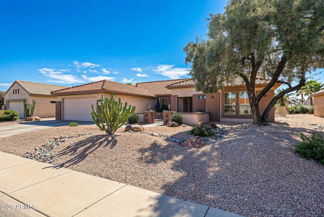 16021 W SILVER BREEZE Drive, Surprise, AZ 85374