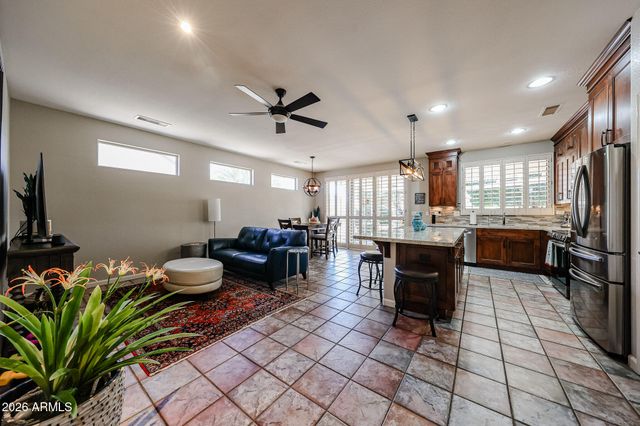 16021 W SILVER BREEZE Drive, Surprise, AZ 85374