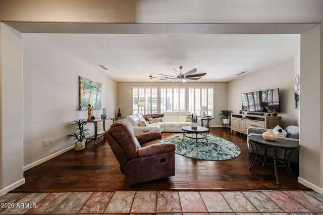 16021 W SILVER BREEZE Drive, Surprise, AZ 85374