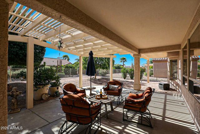 16021 W SILVER BREEZE Drive, Surprise, AZ 85374