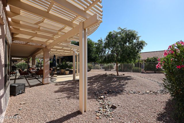 16021 W SILVER BREEZE Drive, Surprise, AZ 85374