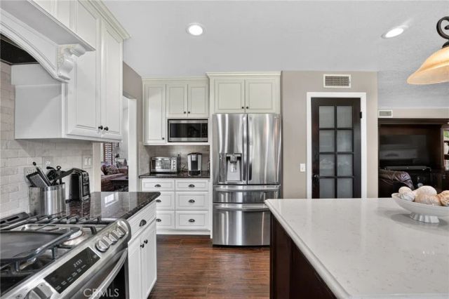 35078 Willow Springs, Yucaipa, CA 92399