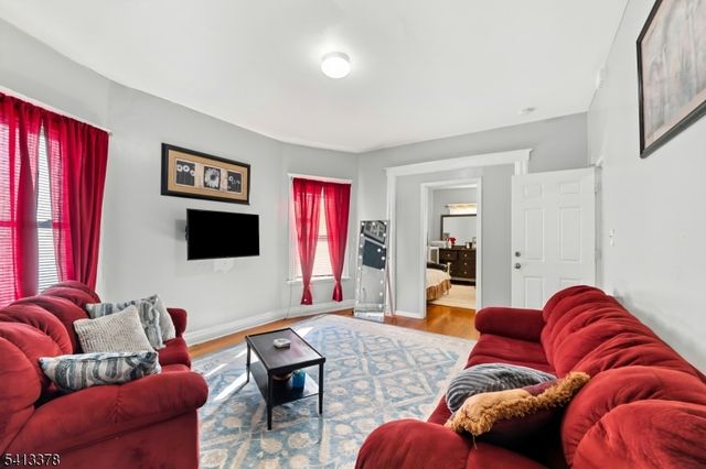 218 Elmwood Ave, East Orange City, NJ 07018