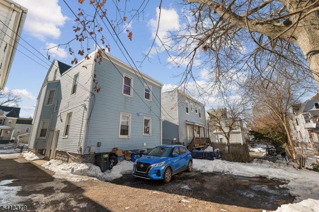 218 Elmwood Ave, East Orange City, NJ 07018