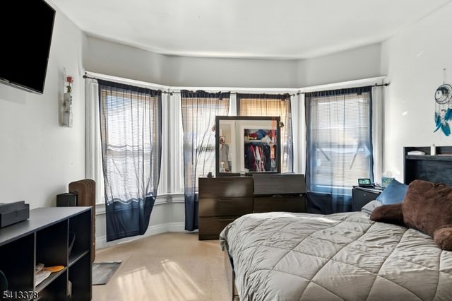 218 Elmwood Ave, East Orange City, NJ 07018