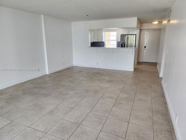 425 SE 11th Ter 403, Dania Beach, FL 33004