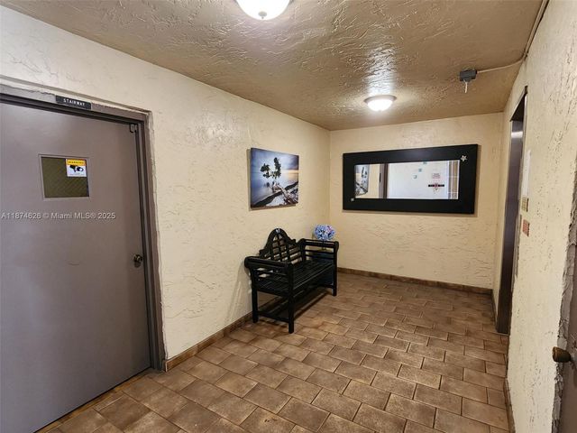 425 SE 11th Ter 403, Dania Beach, FL 33004