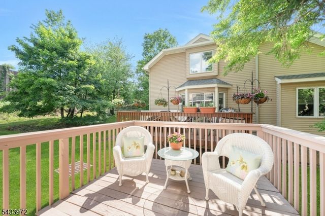 104 Clarken Dr 104, West Orange Twp., NJ 07052