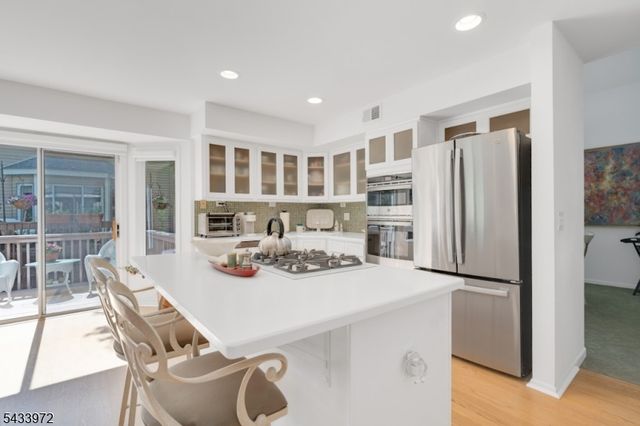 104 Clarken Dr 104, West Orange Twp., NJ 07052