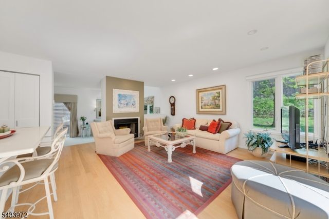 104 Clarken Dr 104, West Orange Twp., NJ 07052