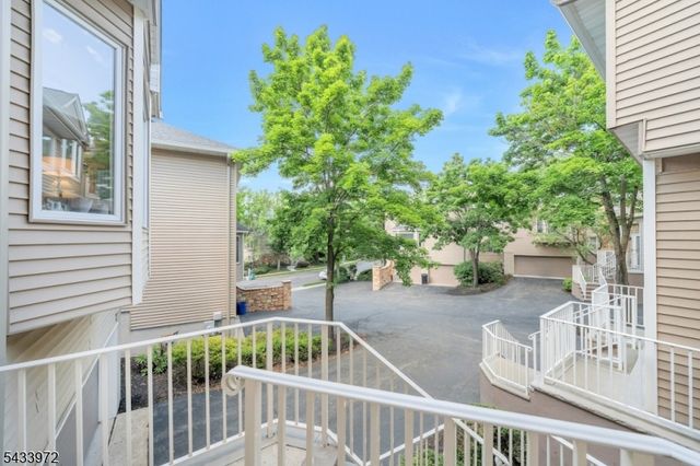 104 Clarken Dr 104, West Orange Twp., NJ 07052