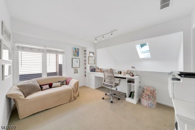 104 Clarken Dr 104, West Orange Twp., NJ 07052