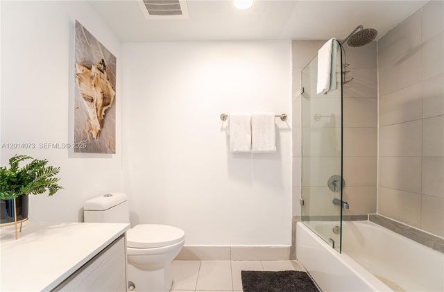 2602 E Hallandale Beach Blvd R806, Hallandale Beach, FL 33009