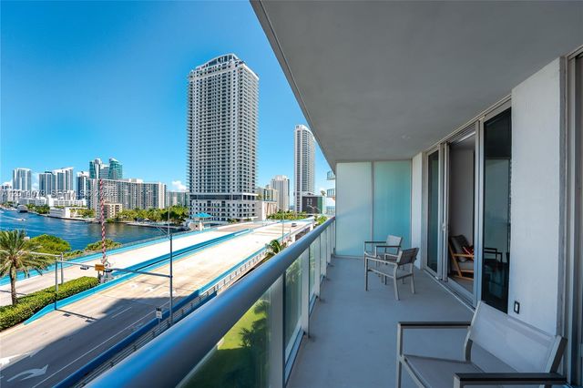 2602 E Hallandale Beach Blvd R806, Hallandale Beach, FL 33009