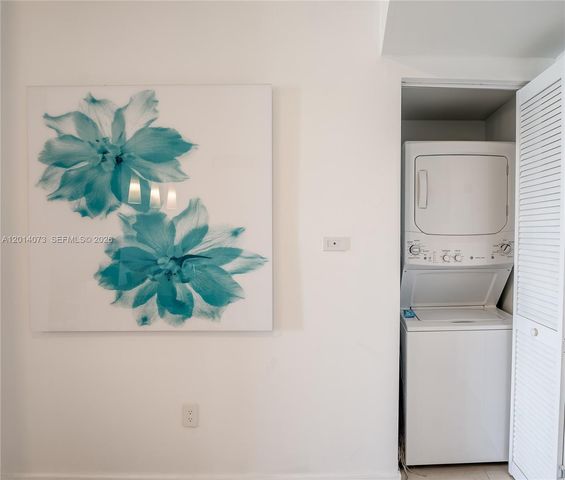 2602 E Hallandale Beach Blvd R806, Hallandale Beach, FL 33009