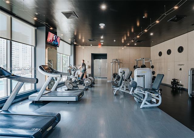 2602 E Hallandale Beach Blvd R806, Hallandale Beach, FL 33009