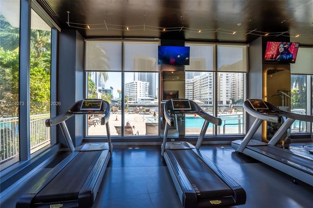 2602 E Hallandale Beach Blvd R806, Hallandale Beach, FL 33009