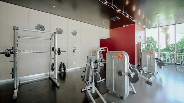 2602 E Hallandale Beach Blvd R806, Hallandale Beach, FL 33009