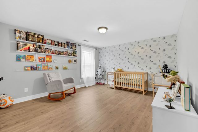 4032 Chapel Hill Rd, Clarksville, TN 37040