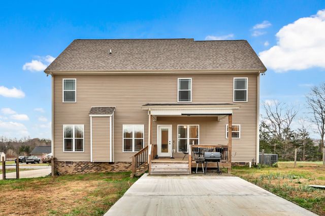 4032 Chapel Hill Rd, Clarksville, TN 37040