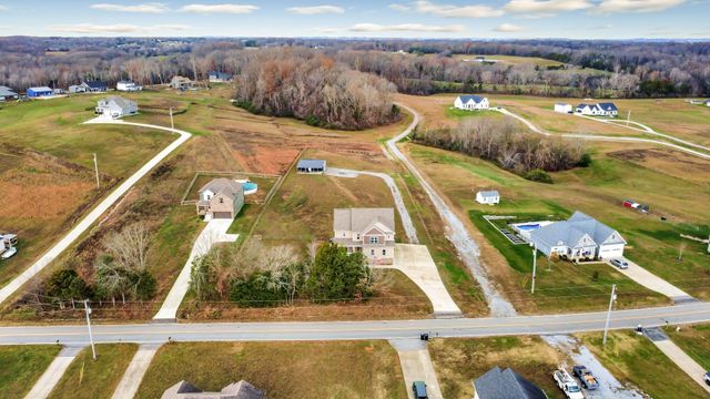 4032 Chapel Hill Rd, Clarksville, TN 37040