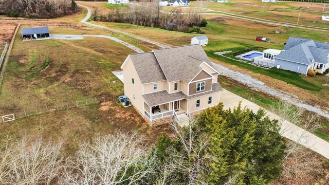 4032 Chapel Hill Rd, Clarksville, TN 37040