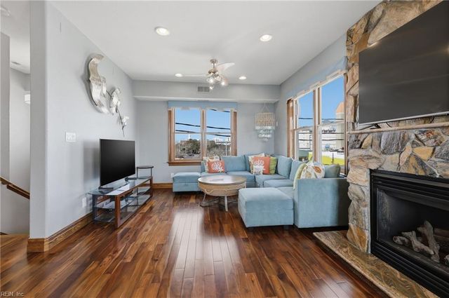 217 16th ST, Virginia Beach, VA 23451