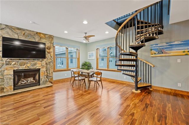 217 16th ST, Virginia Beach, VA 23451