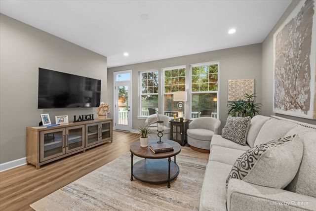 124 E Main Street, Cary, IL 60013