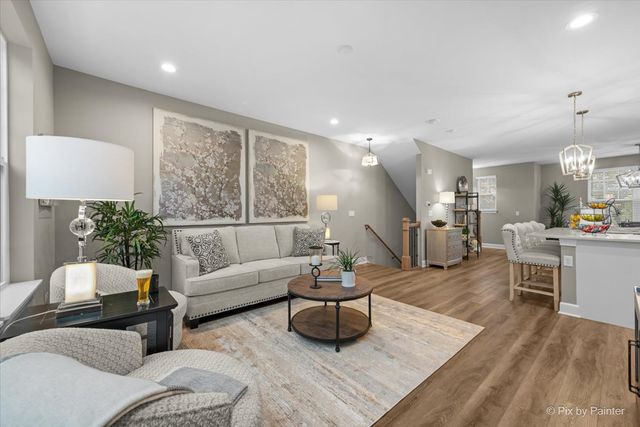 124 E Main Street, Cary, IL 60013