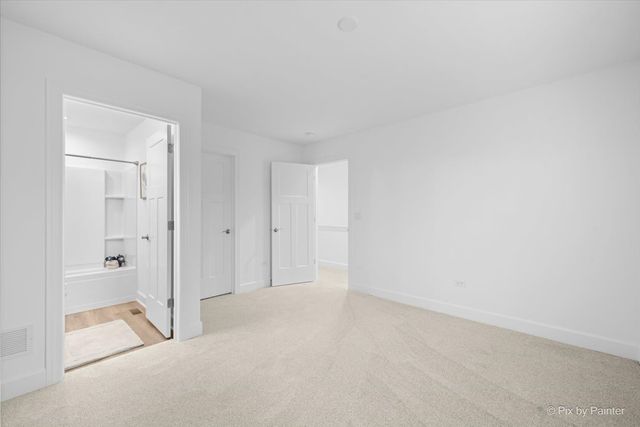 124 E Main Street, Cary, IL 60013