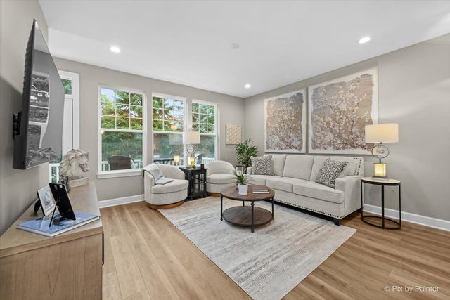 124 E Main Street, Cary, IL 60013