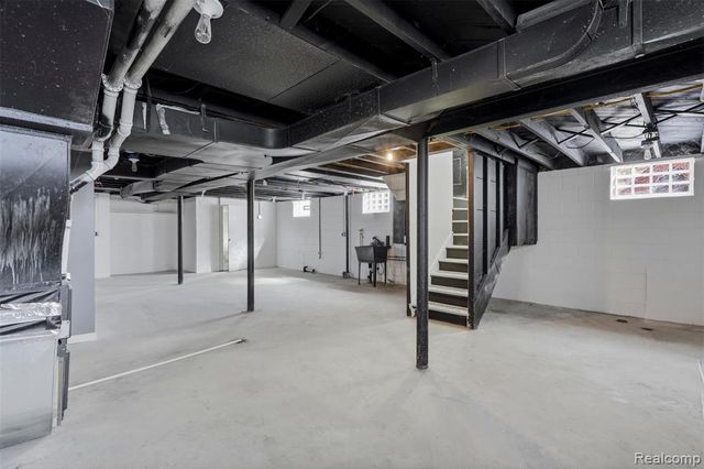 5063 Chalmers Street, Detroit, MI 48213