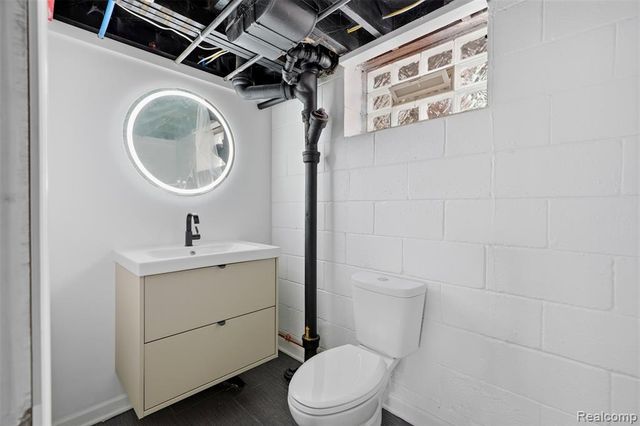 5063 Chalmers Street, Detroit, MI 48213