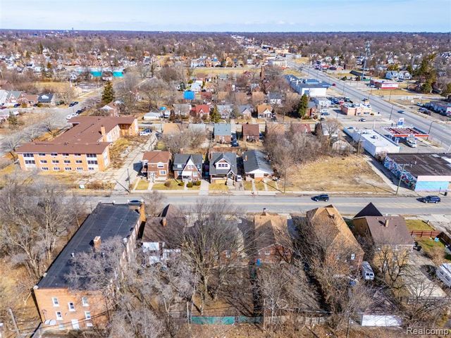 5063 Chalmers Street, Detroit, MI 48213