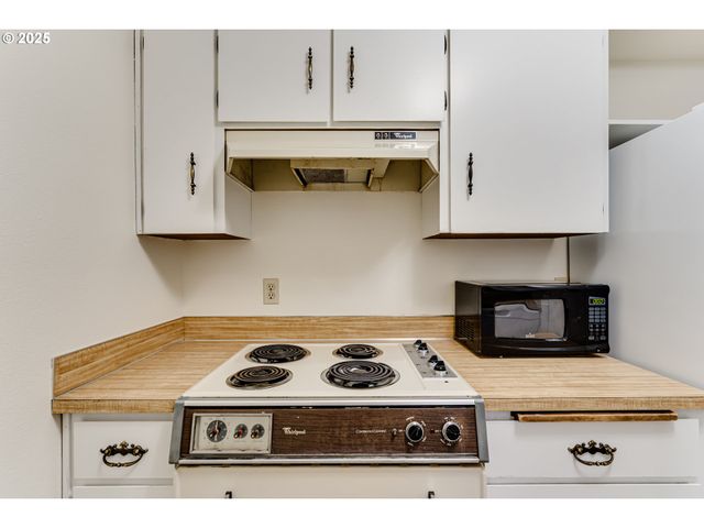 87810 NORMAN Ave, Veneta, OR 97487