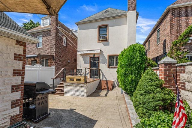 6341 84th Street, Middle Village, NY 11379