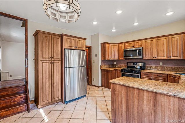 6341 84th Street, Middle Village, NY 11379