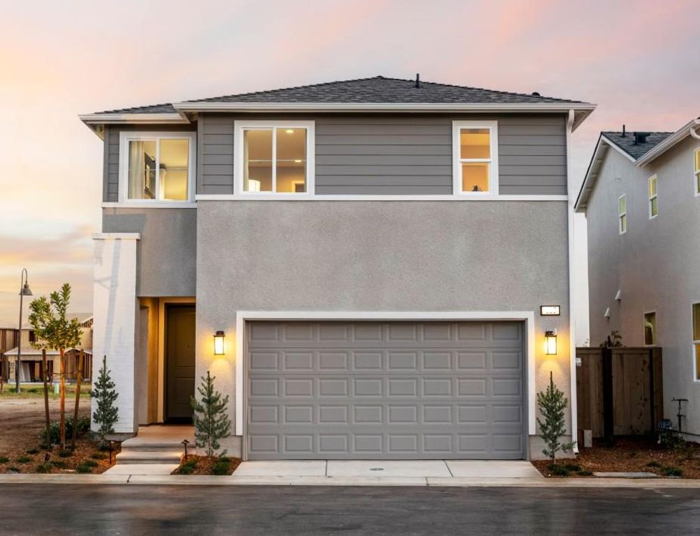 804 Laina Avenue, Madera, CA 93636