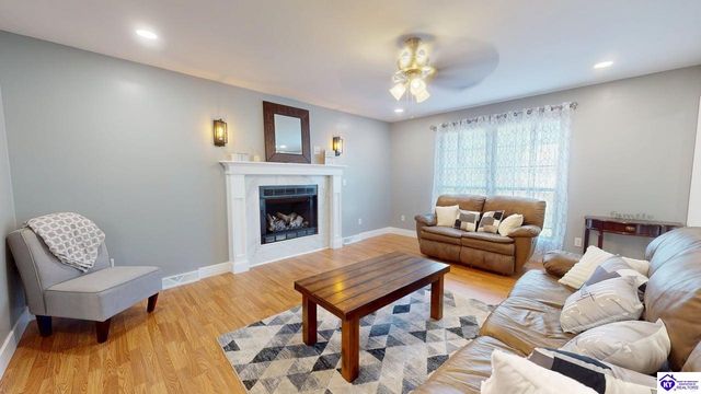 409 College View Drive, Elizabethtown, KY 42701