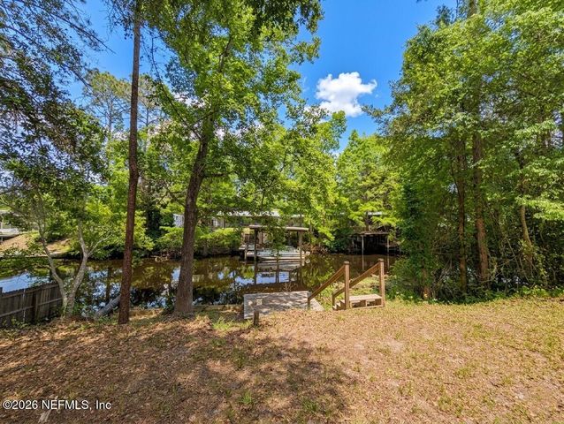 102 WATERWAY Drive, Palatka, FL 32187