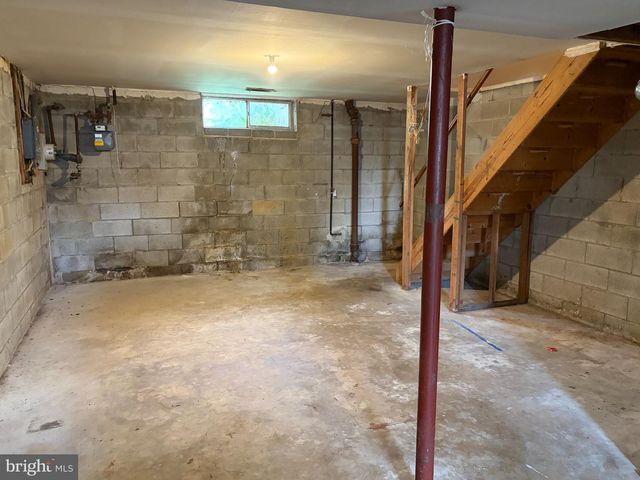638 KINGSTON RD, Middle River, MD 21220