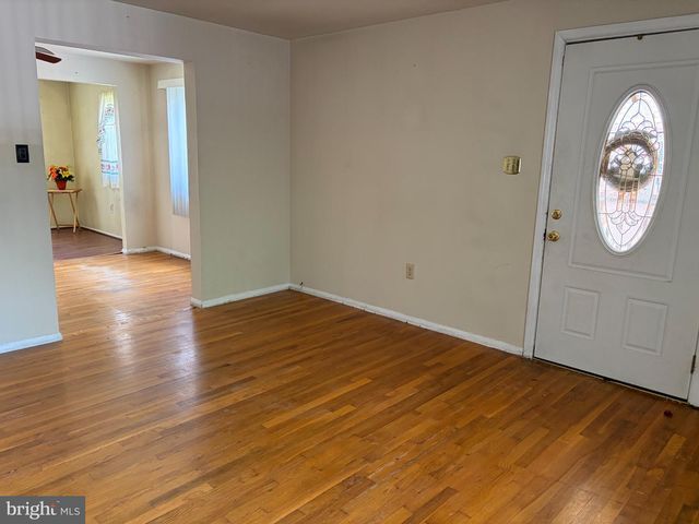 638 KINGSTON RD, Middle River, MD 21220