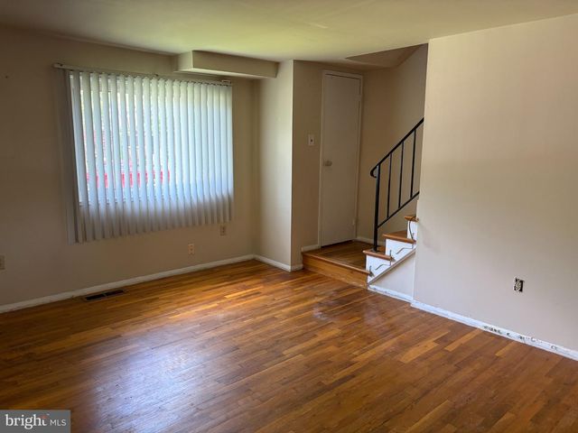 638 KINGSTON RD, Middle River, MD 21220