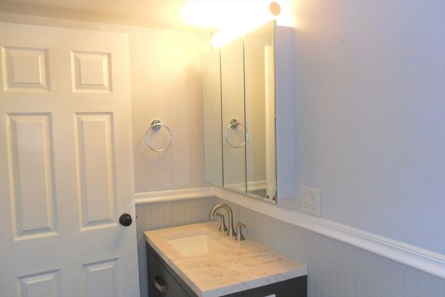 1550 Worcester Rd 528, Framingham, MA 01702