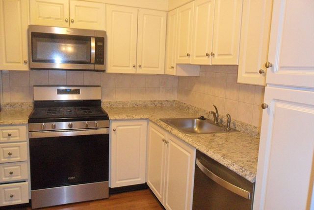 1550 Worcester Rd 528, Framingham, MA 01702