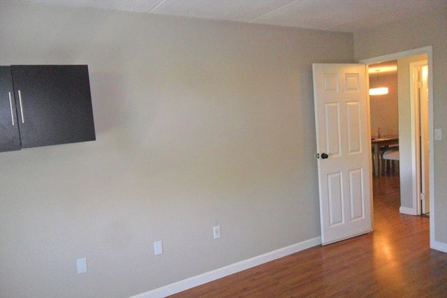 1550 Worcester Rd 528, Framingham, MA 01702