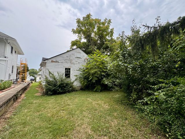 230 E Fairview Avenue 230 E Fairview Avenue, Dayton, OH 45405